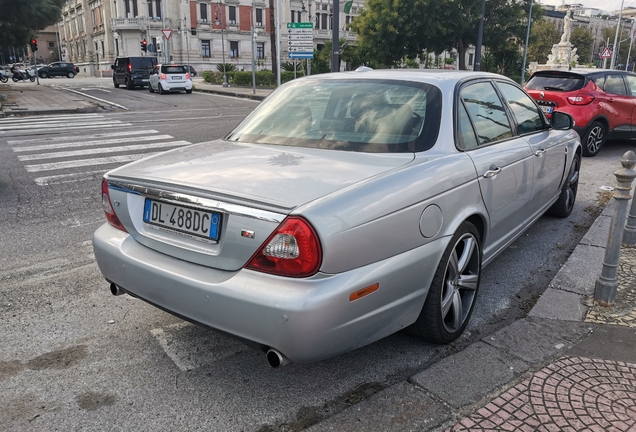 Jaguar XJR