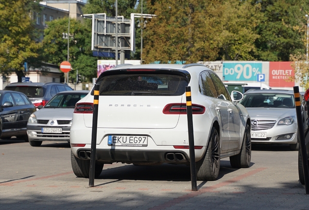 Porsche 95B Macan Turbo