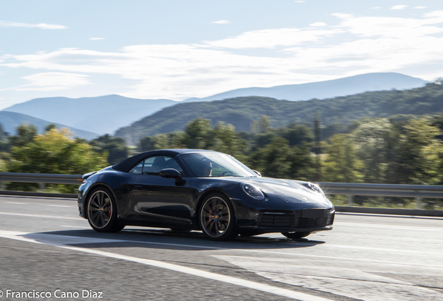 Porsche 992 Carrera S Cabriolet