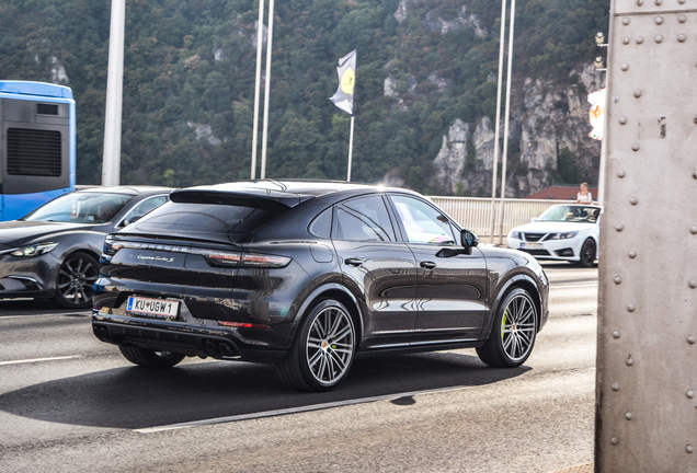 Porsche Cayenne Coupé Turbo S E-Hybrid