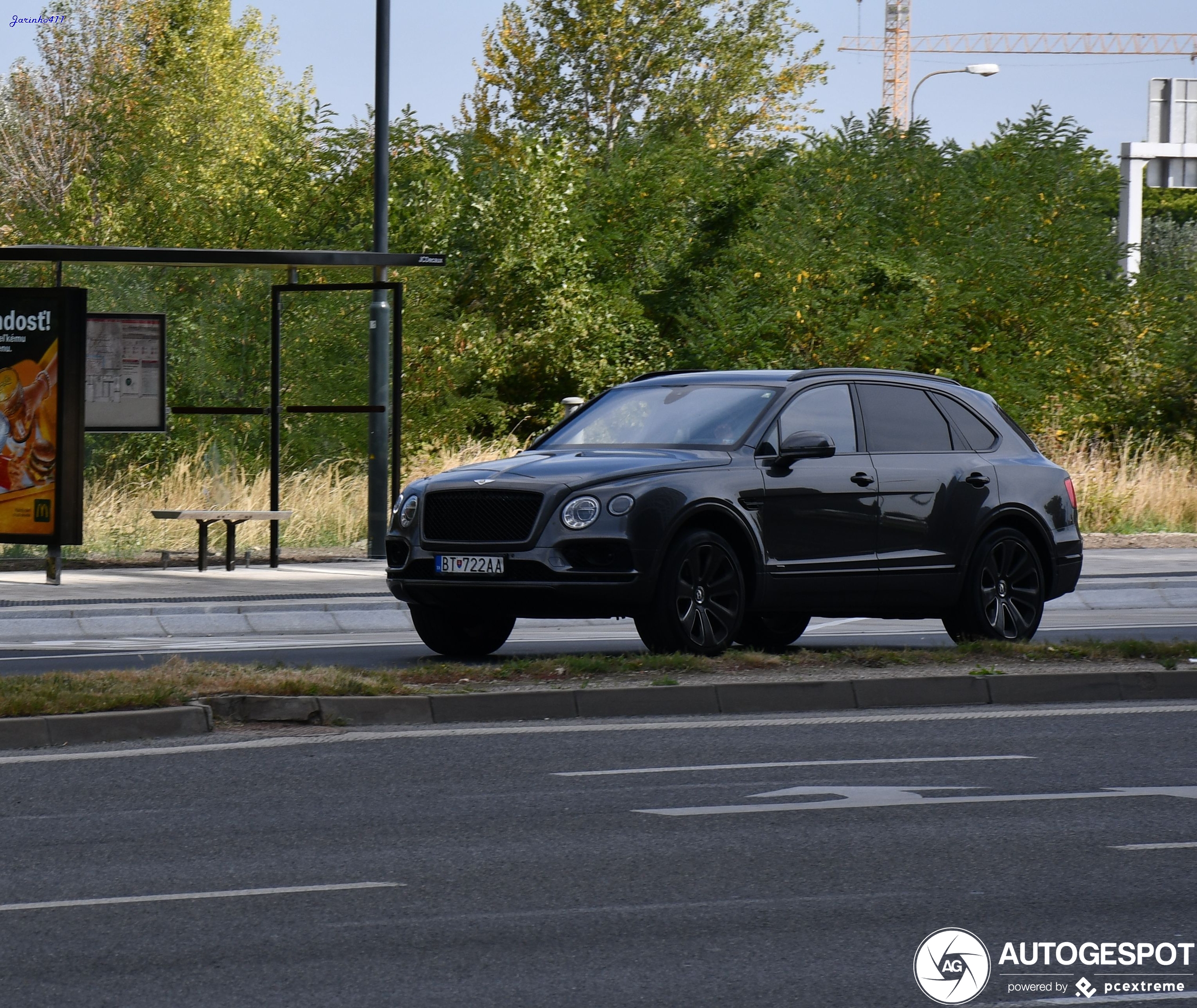 Bentley Bentayga V8 Design Series