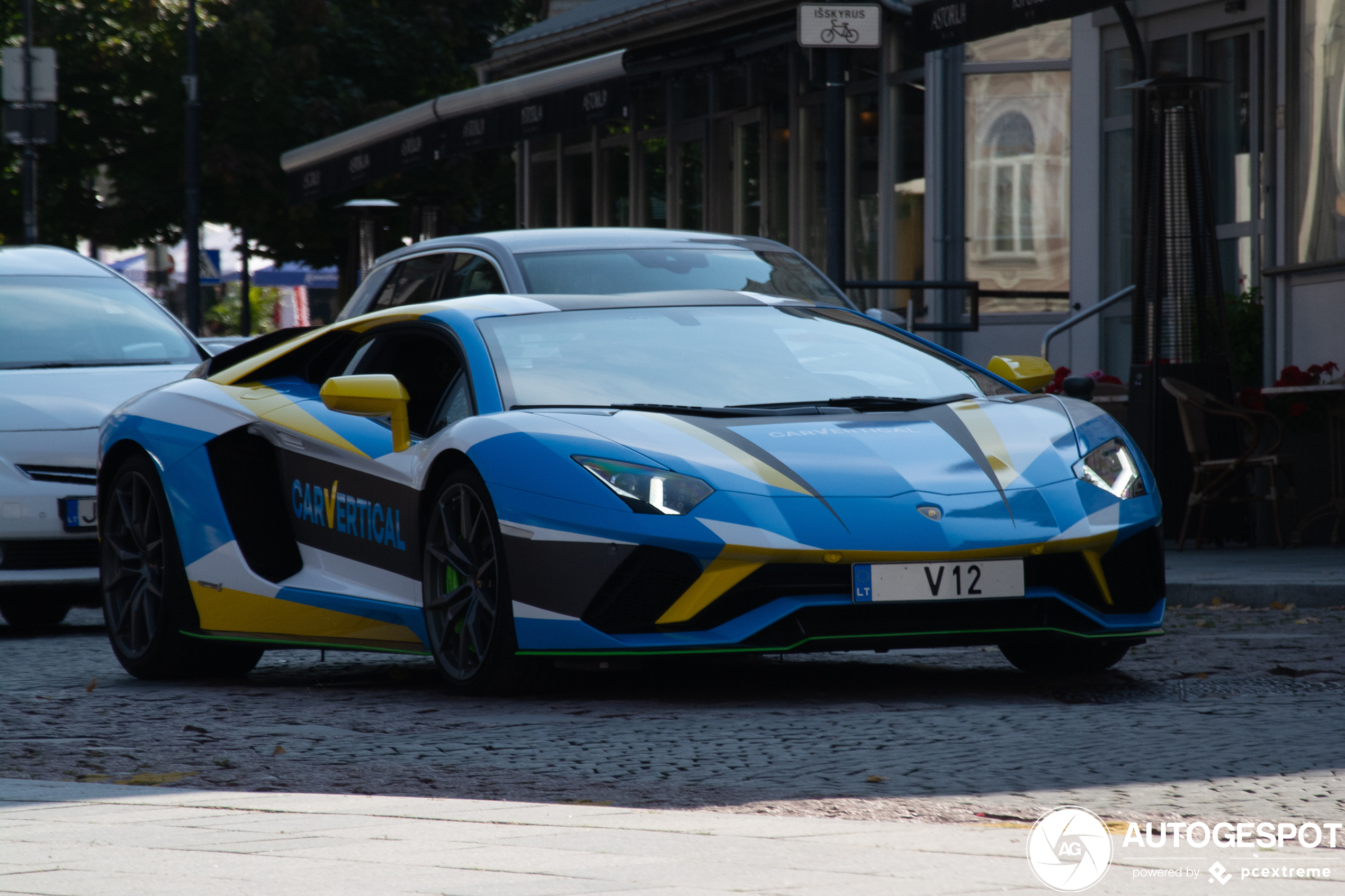 Lamborghini Aventador S LP740-4