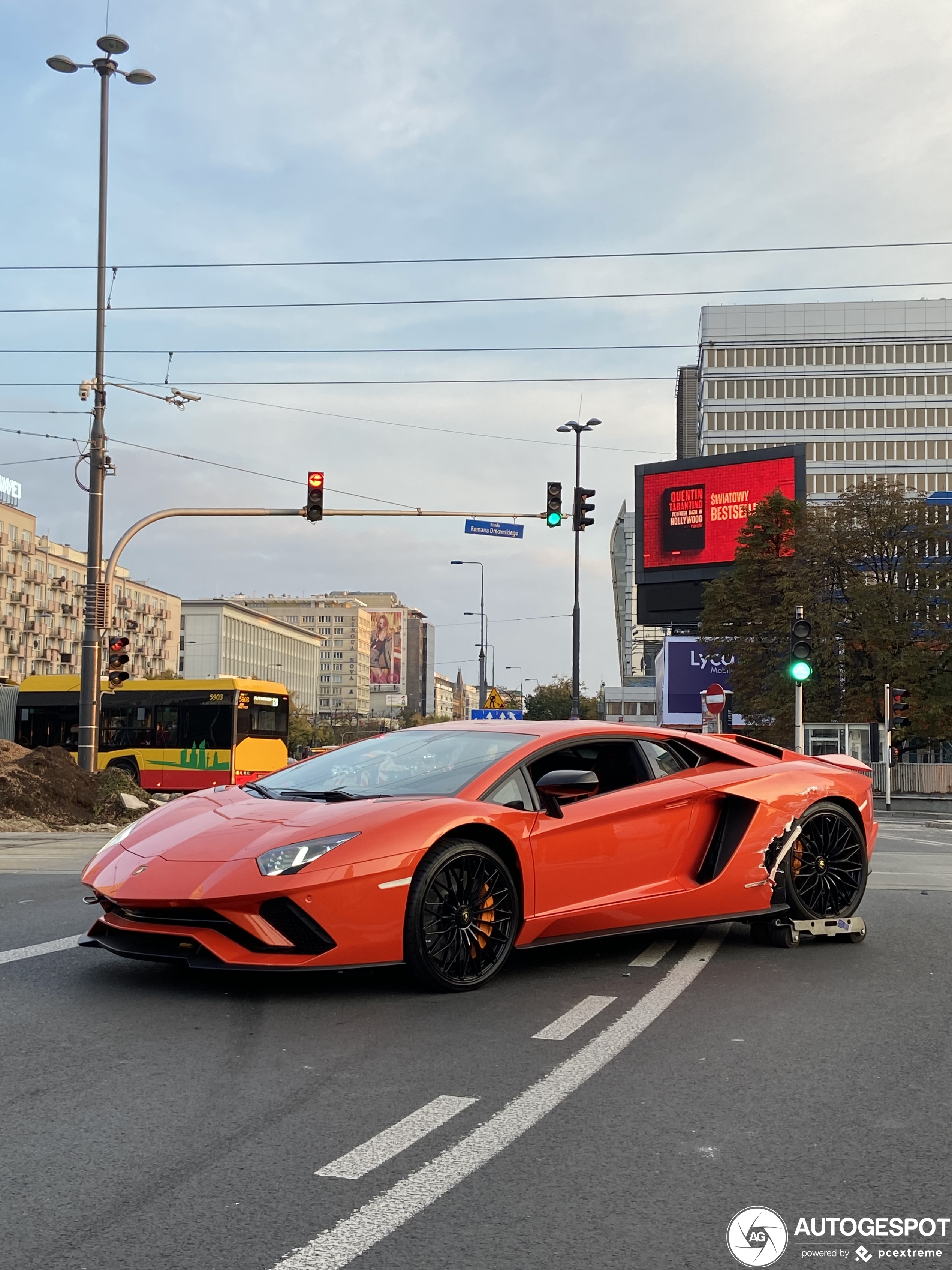 Lamborghini Aventador S heeft een rollator nodig