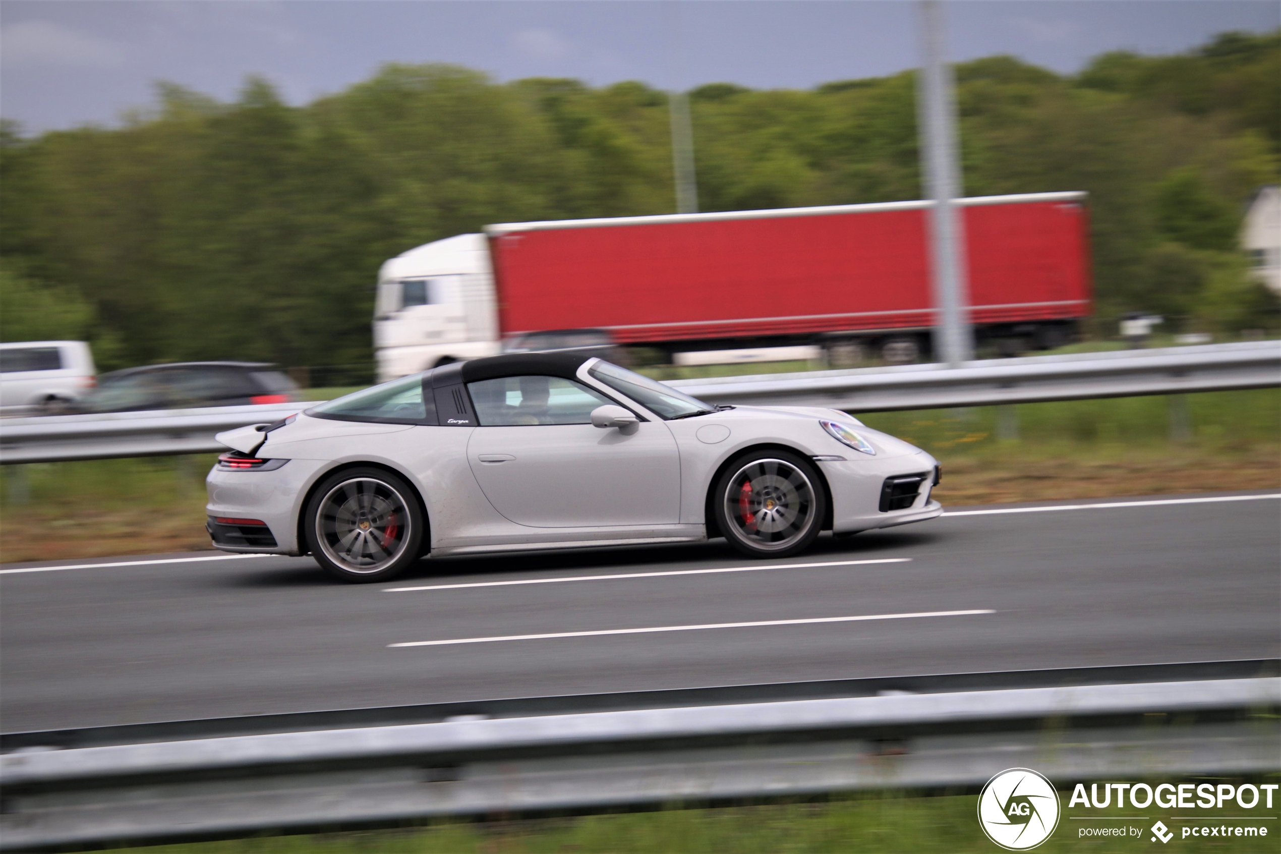 Porsche 992 Targa 4S