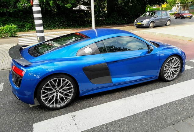 Audi R8 V10 Plus 2015