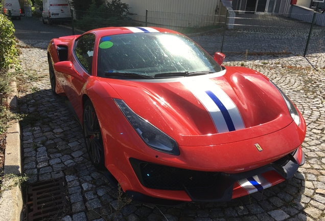 Ferrari 488 Pista