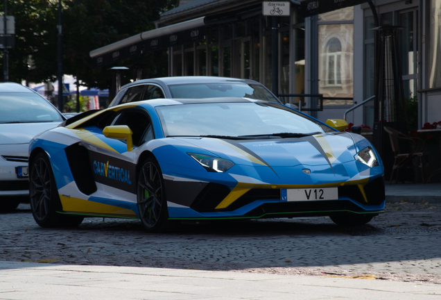 Lamborghini Aventador S LP740-4