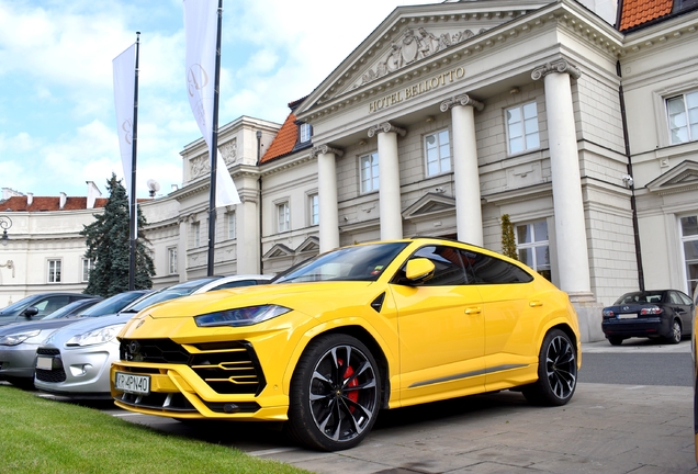 Lamborghini Urus