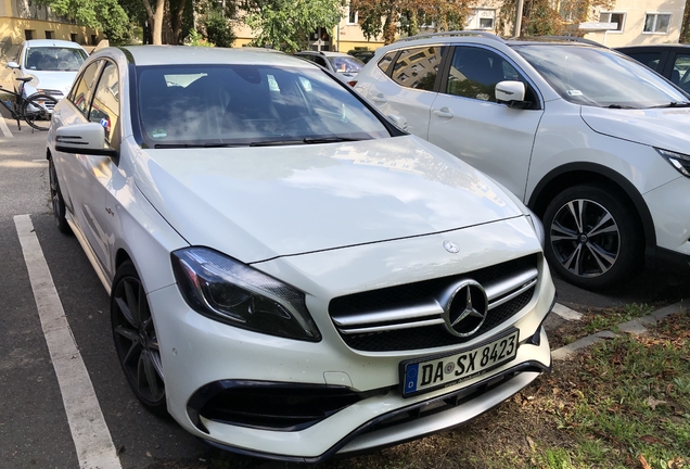 Mercedes-AMG A 45 W176 2015