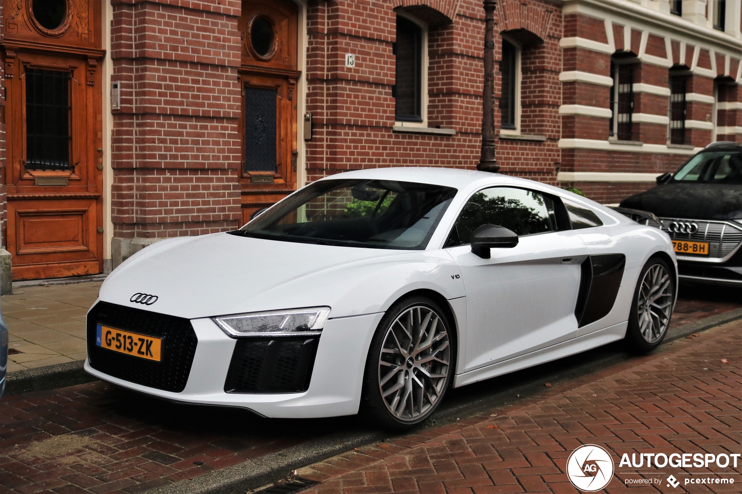 Audi R8 V10 Plus 2015