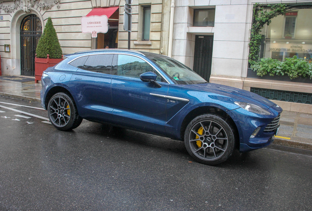 Aston Martin DBX