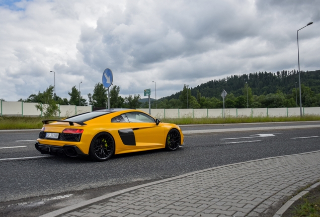 Audi R8 V10 Plus 2015