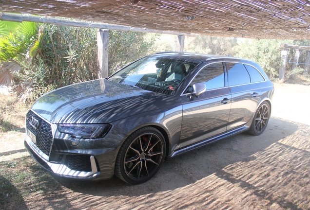 Audi RS4 Avant B9