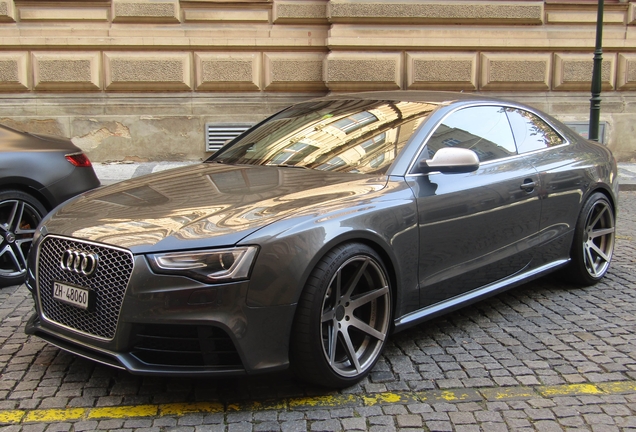 Audi RS5 B8 2012