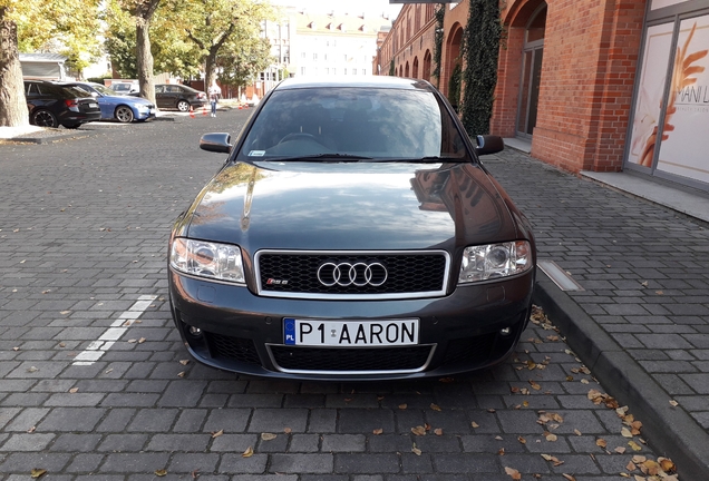 Audi RS6 Avant C5