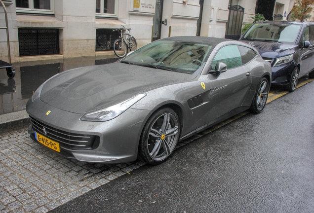 Ferrari GTC4Lusso