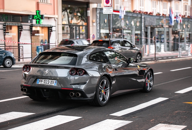 Ferrari GTC4Lusso T