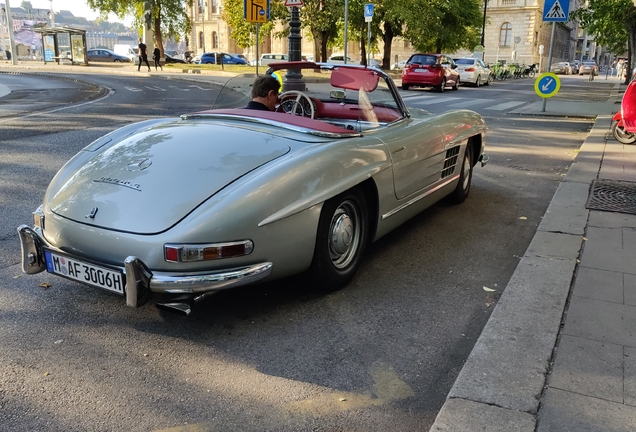 Mercedes-Benz 300SL Roadster