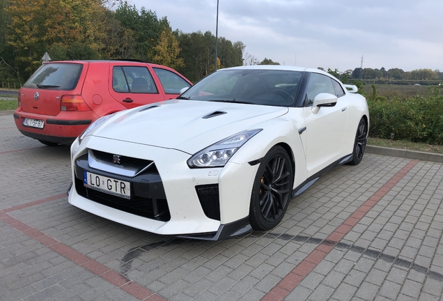 Nissan GT-R 2017