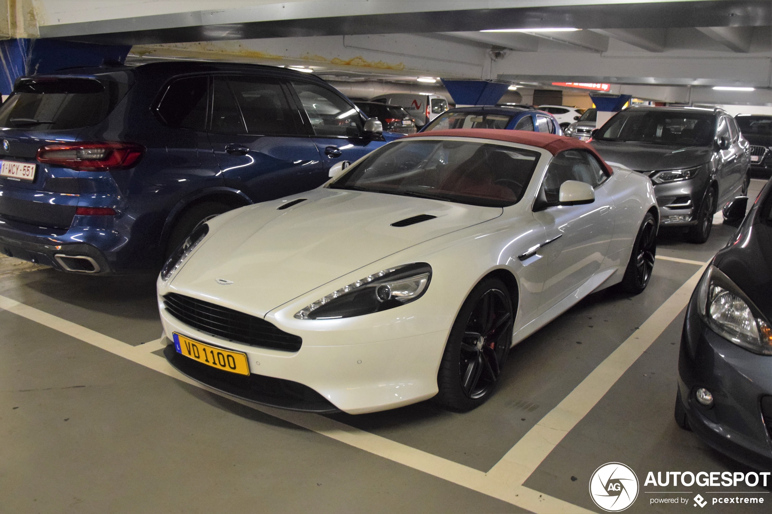 Aston Martin DB9 Volante 2013