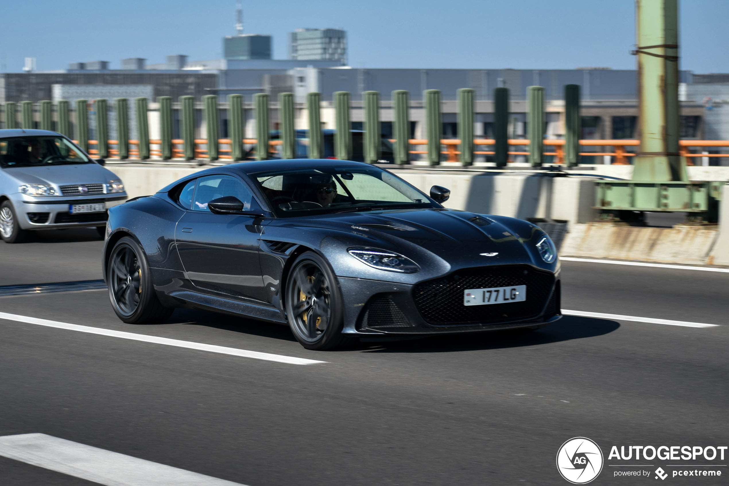 Aston Martin DBS Superleggera