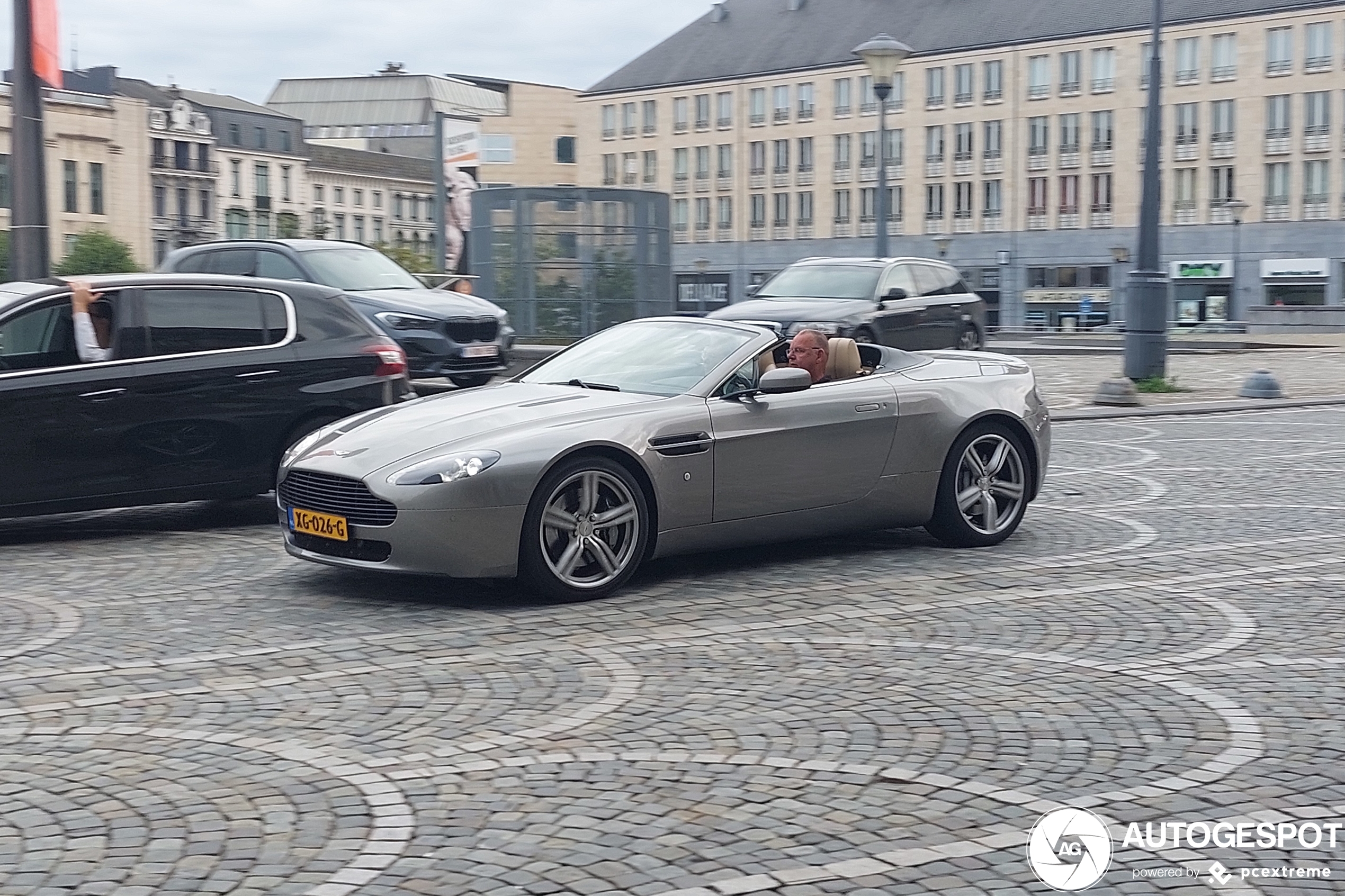 Aston Martin V8 Vantage Roadster