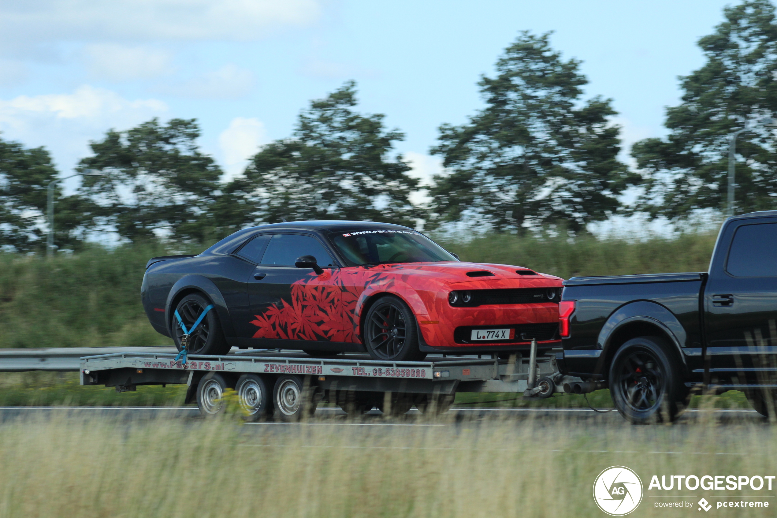 Dodge Challenger SRT Hellcat Widebody