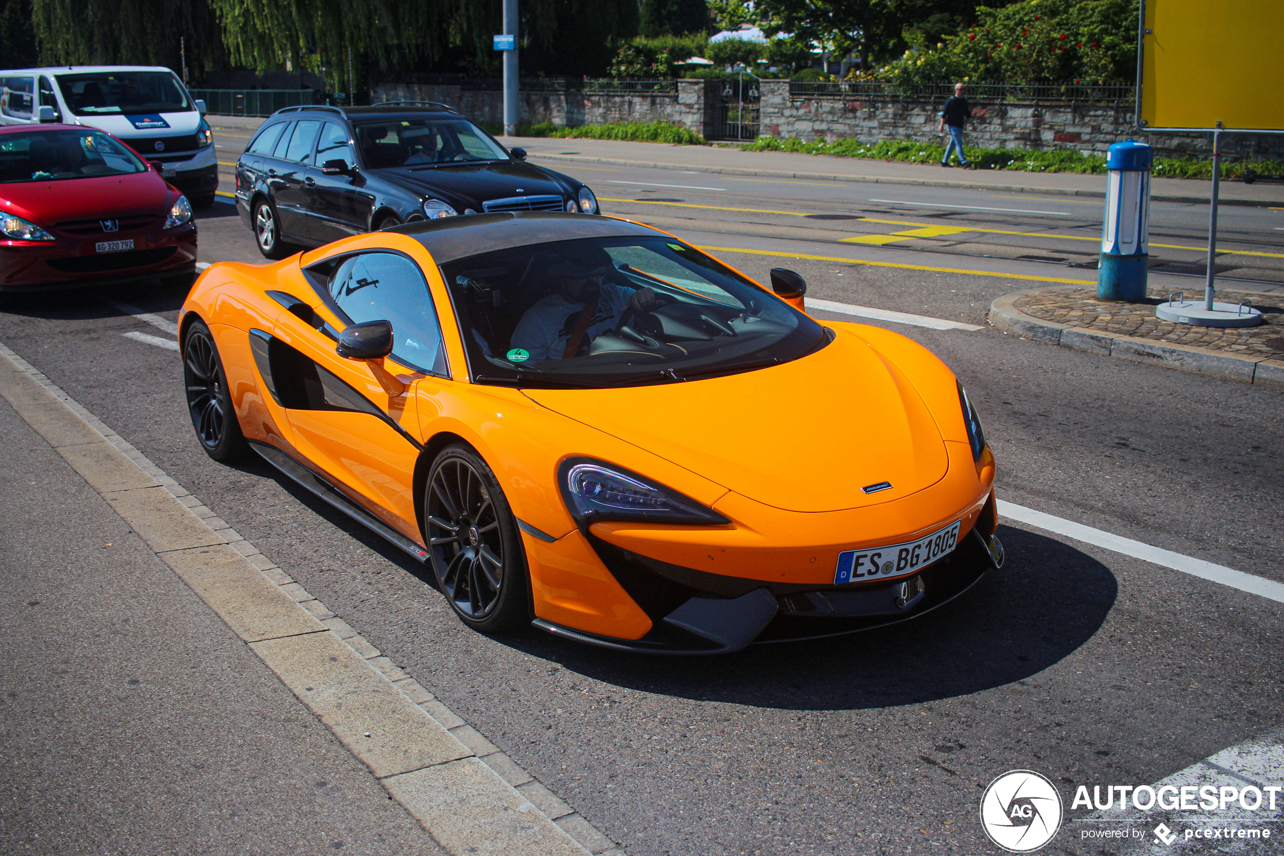 McLaren 570S