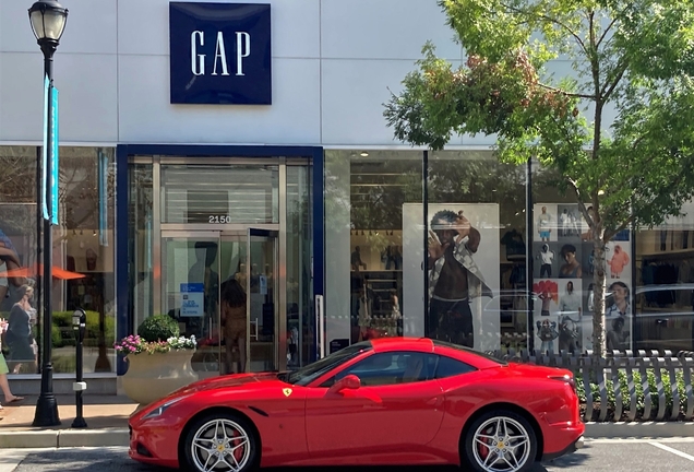 Ferrari California T