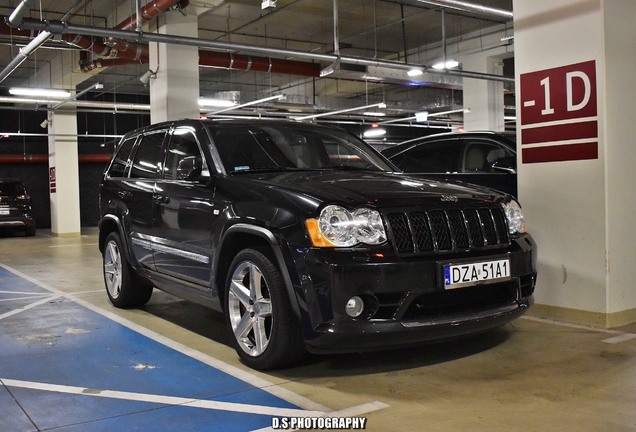 Jeep Grand Cherokee SRT-8 2005