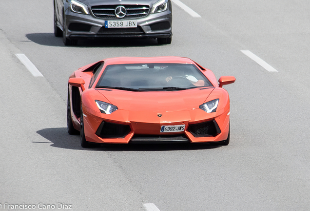 Lamborghini Aventador LP700-4