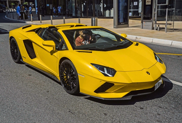 Lamborghini Aventador S LP740-4 Roadster