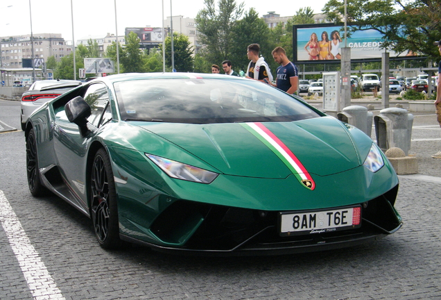 Lamborghini Huracán LP640-4 Performante