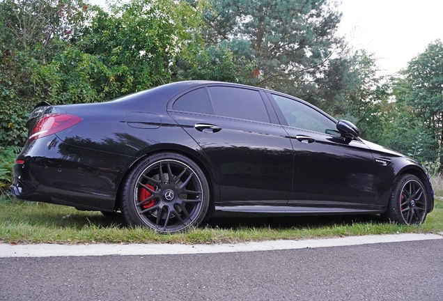 Mercedes-AMG E 63 S W213