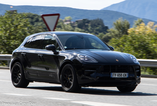 Porsche 95B Macan GTS MkII