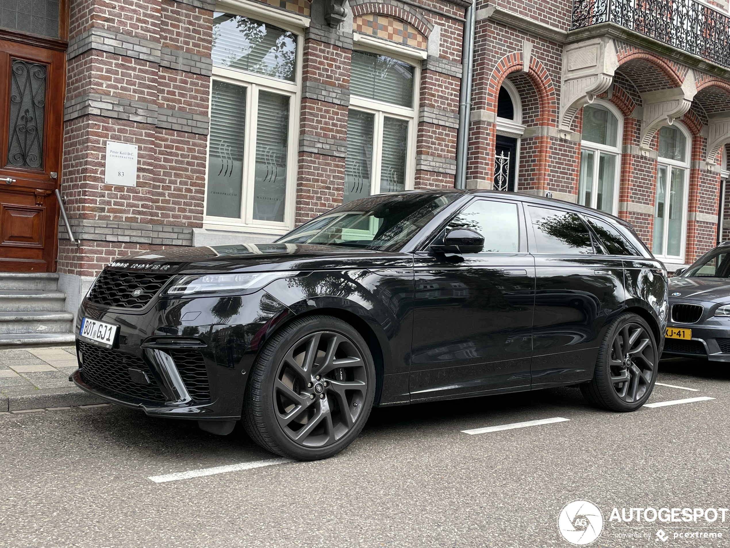 Land Rover Range Rover Velar SVAutobiography