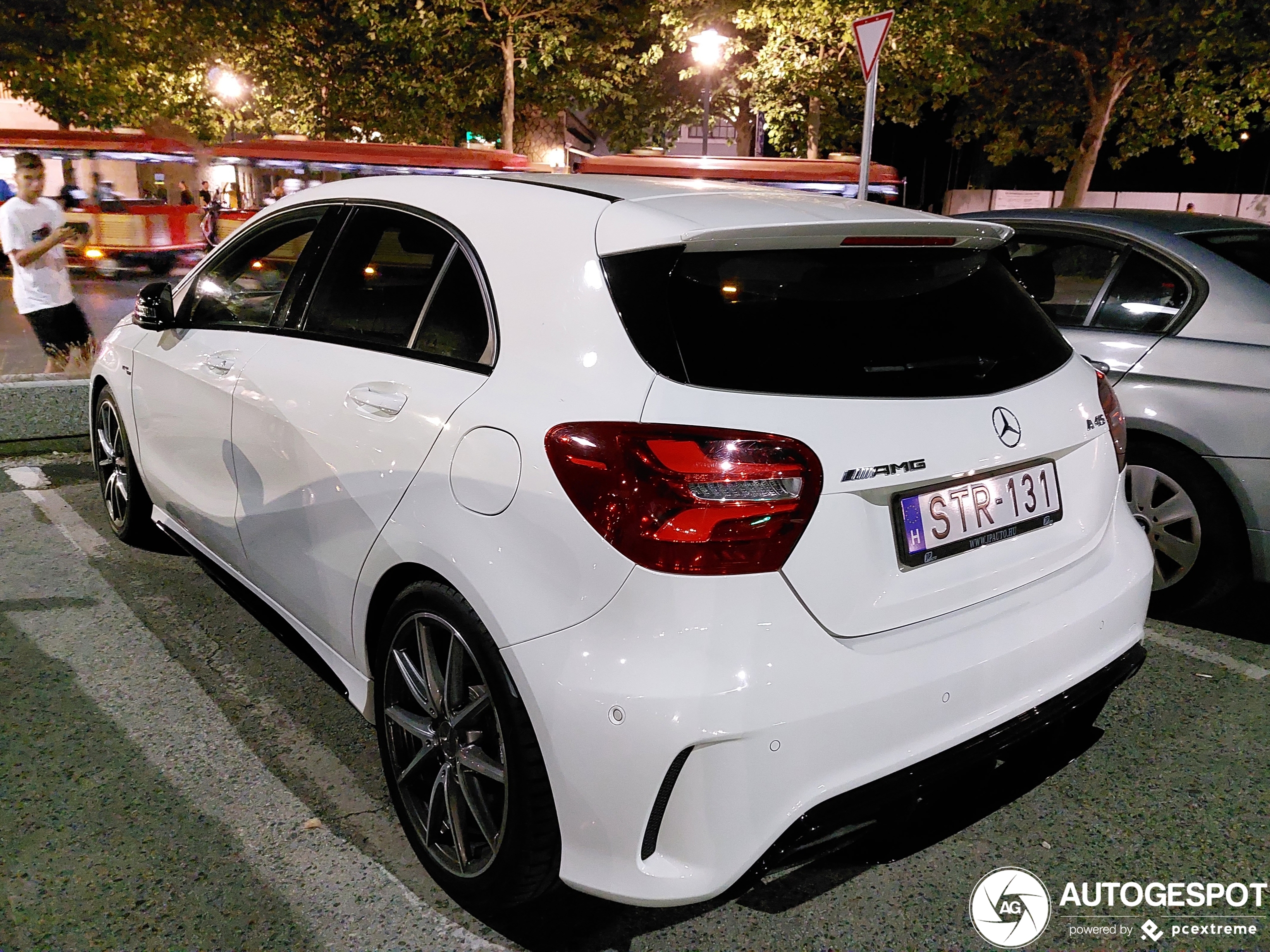 Mercedes-AMG A 45 W176 2015