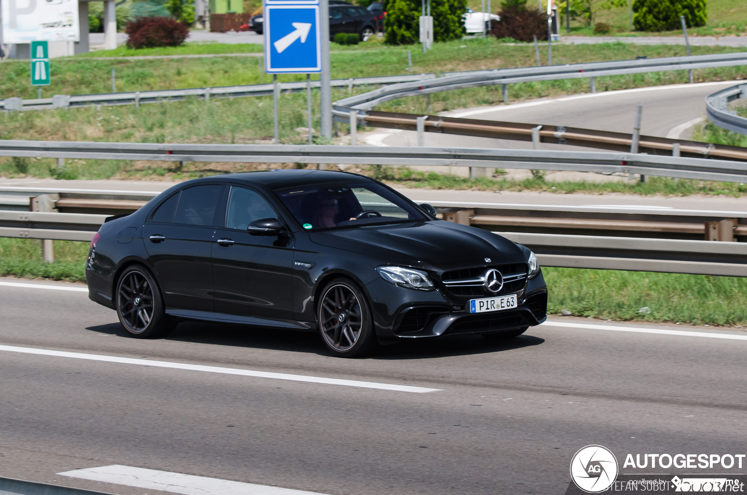 Mercedes-AMG E 63 S W213