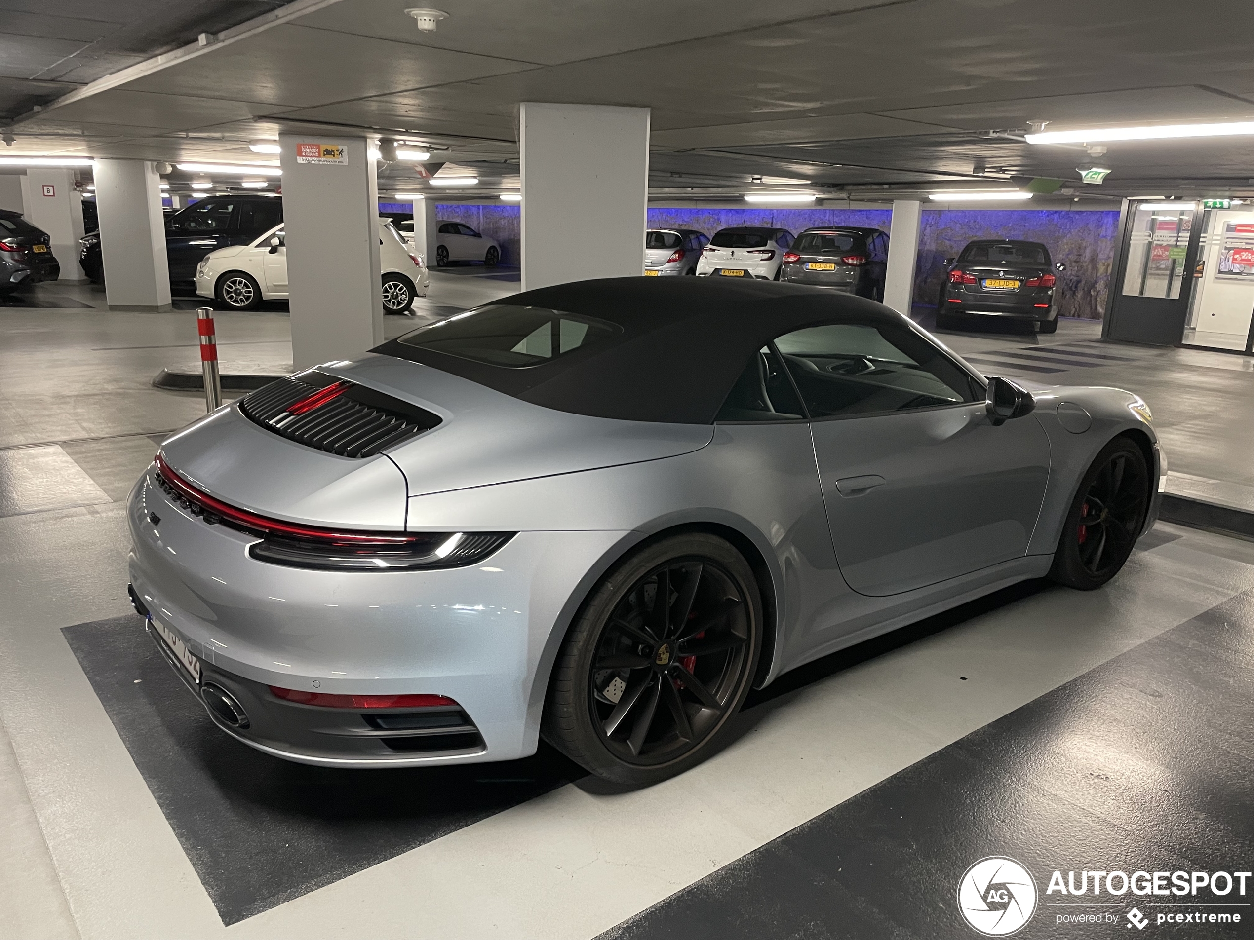 Porsche 992 Carrera 4S Cabriolet