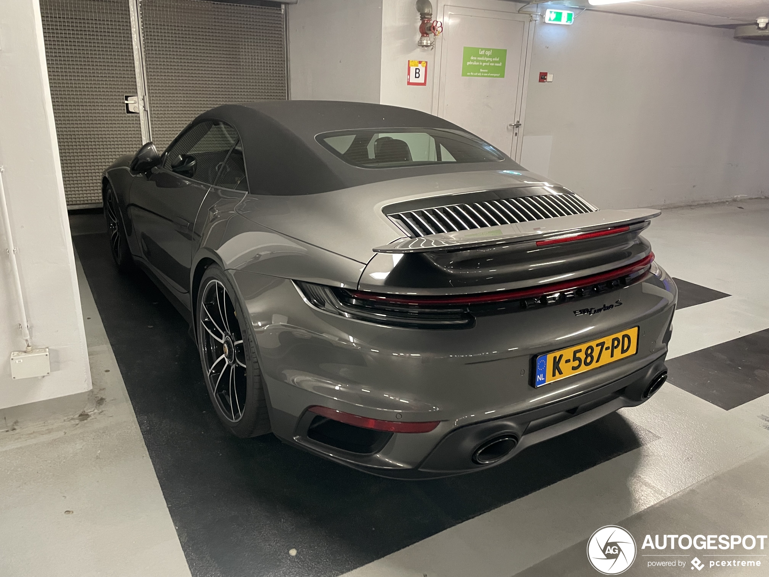 Porsche 992 Turbo S Cabriolet