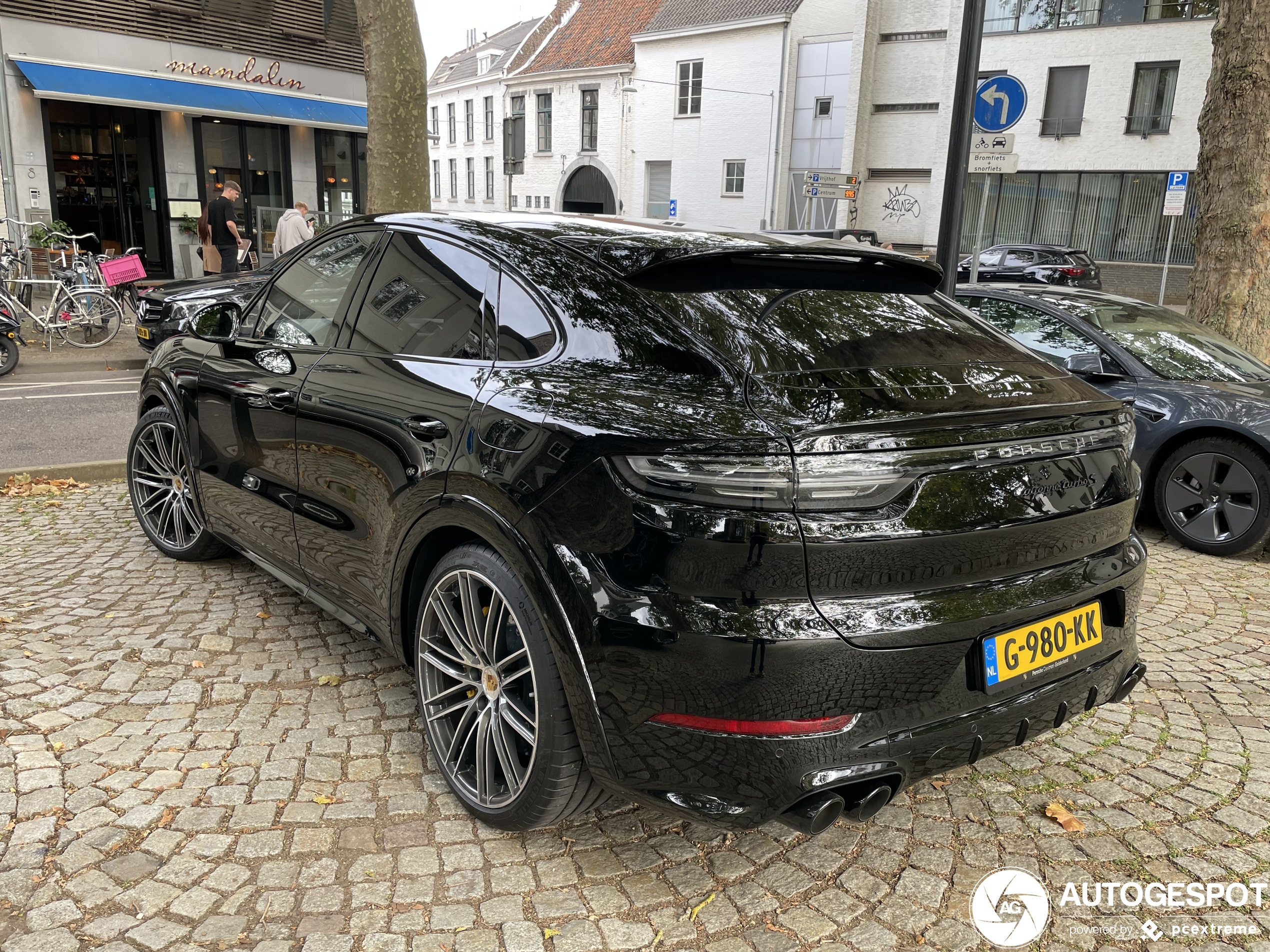 Porsche Cayenne Coupé Turbo S E-Hybrid