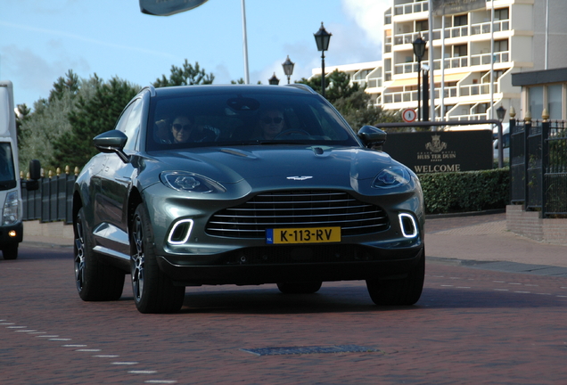 Aston Martin DBX