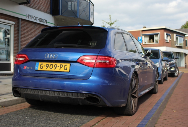 Audi RS4 Avant B8