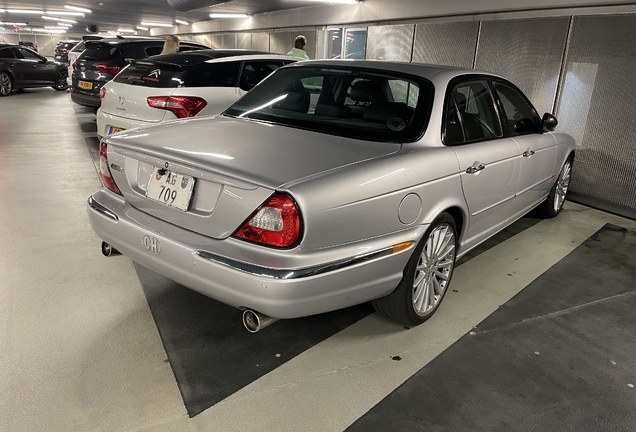 Jaguar XJR