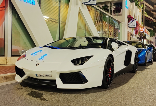 Lamborghini Aventador LP700-4 Roadster