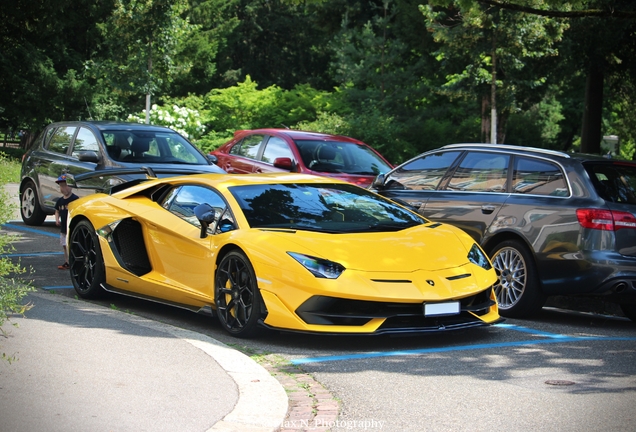 Lamborghini Aventador LP770-4 SVJ