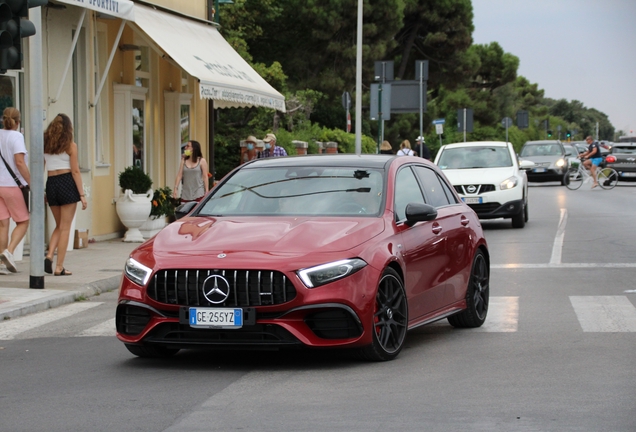 Mercedes-AMG A 45 S W177