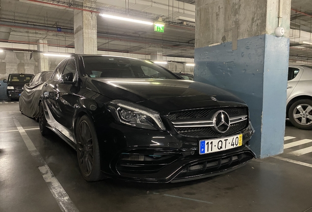 Mercedes-AMG A 45 W176 2015