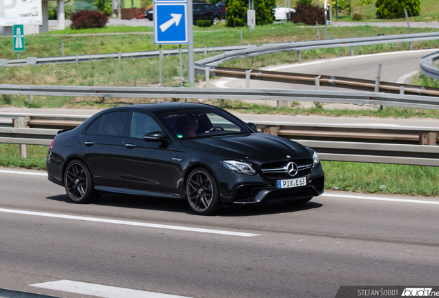 Mercedes-AMG E 63 S W213