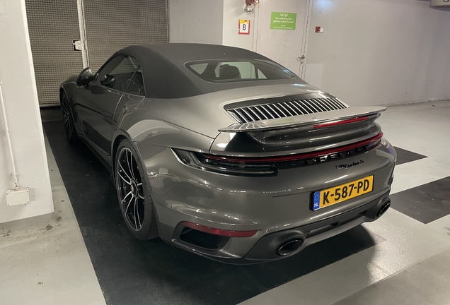 Porsche 992 Turbo S Cabriolet